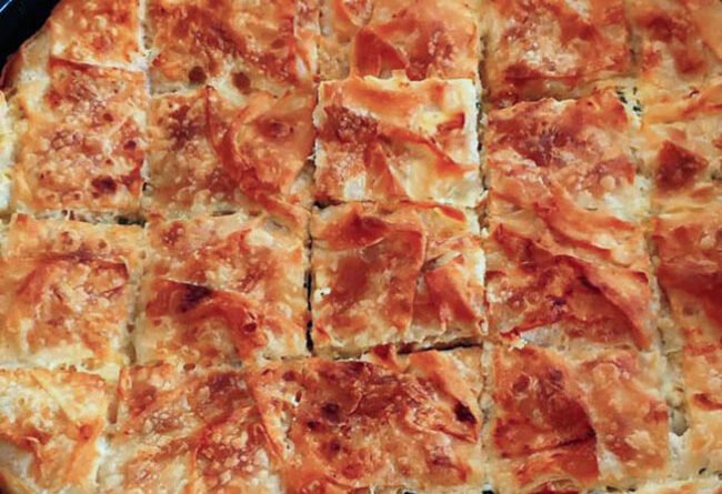 10 Dakikada En Kolay Su Böreği tarifi