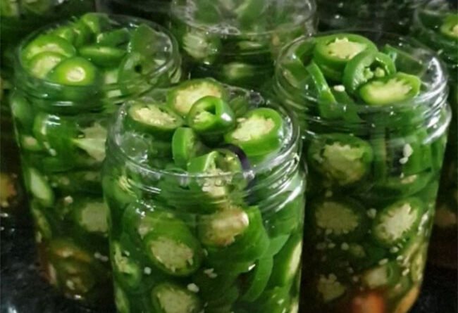 Jalapeno Meksika Biberi Turşusu - Yemek Öğren tarifi