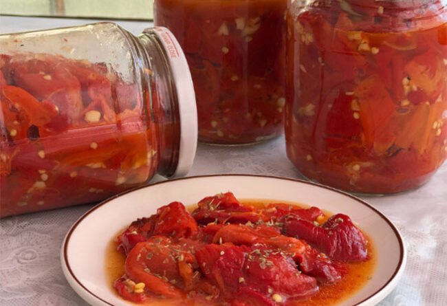 Kışa Özel Közlenmiş Biber Konserve Tarifi - Yemek Öğren