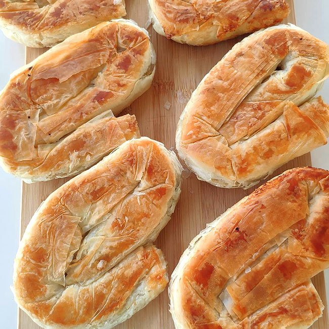 Sarıyer Böreği - Yemek Öğren tarifi