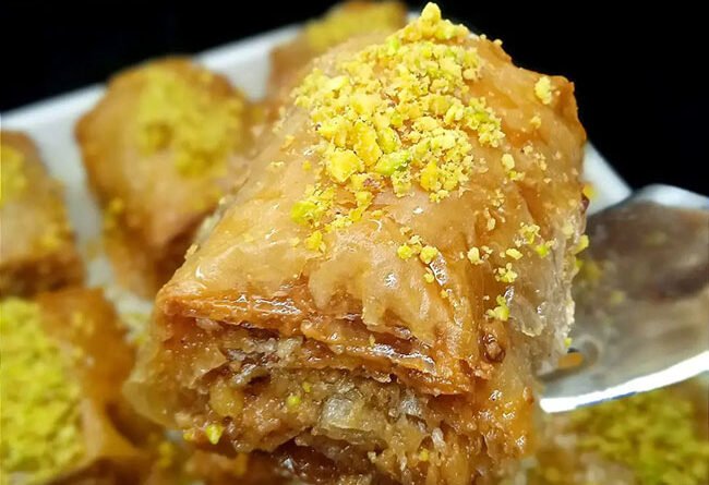 Tahin ve Cevizin Muhteşem Uyumu: Baklava Tarifi - Yemek Öğren