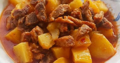 Tas Kebabı - Yemek Öğren can be rephrased as:

"Master Tas Kebabı: A Step-by-Step Cooking Guide"