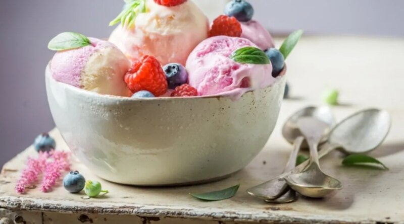 Vanilyalı sade dondurma tarifi: Evde doğal malzemelerle dondurma nasıl yapılır?