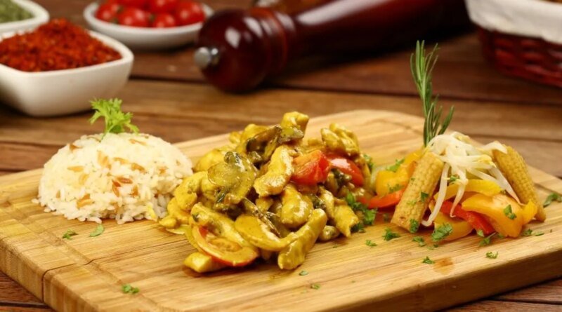 Eşsiz lezzetiyle köri soslu tavuk tarifi: Kremalı köri soslu tavuk nasıl yapılır?