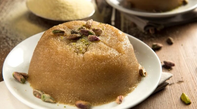 İrmik Helvası Tarifi Ve Yapılışı: Püf Noktaları İle Tam Kıvamında İrmik Helvası Nasıl Yapılır, Malzemeleri Neler?