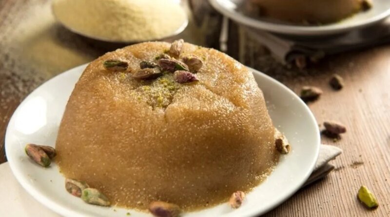 İrmik helvası ve un helvası tarifi! Miraç Kandili için en güzel helva nasıl yapılır?