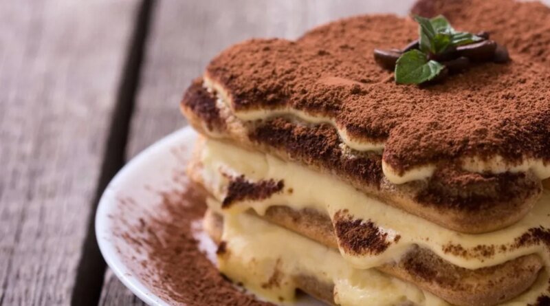 En Kolay ve Damakta İz Bırakan Kedidili Yaş Pasta Tarifi: Nefis kedidili pasta nasıl yapılır?