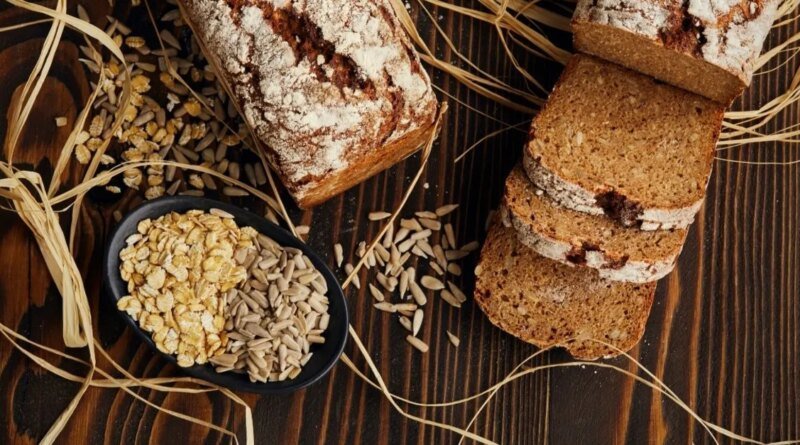 Tam buğdaylı ekmek tarifi: Bayatlamayan ekmek nasıl yapılır?