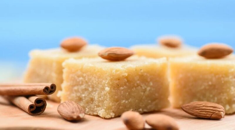 Un Helvası Tarifi Ve Yapılışı: Püf Noktaları İle Sütlü Un Helvası Nasıl Yapılır, Malzemeleri Neler?