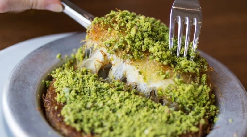 Uzayan peyniriyle künefe tarifi: Çıtır çıtır Hatay usulü künefe nasıl yapılır?