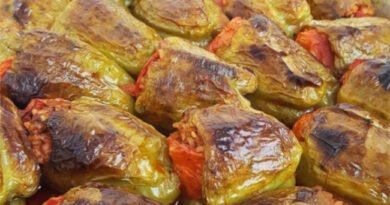 Fırında Zeytinyağlı Biber Dolması - Yemek Öğren tarifi