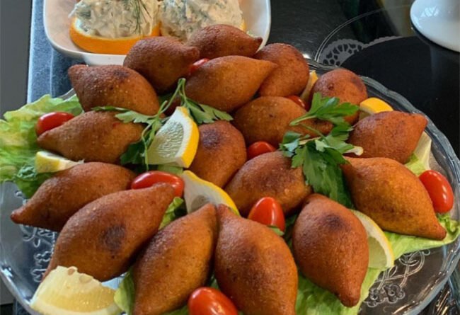 İçli Köfte 4 - Yemek Öğren tarifi