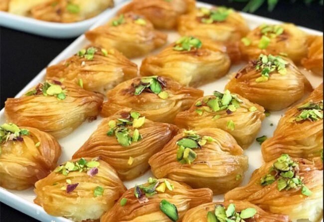 Kaymaklı Midye Baklava: A Culinary Tutorial