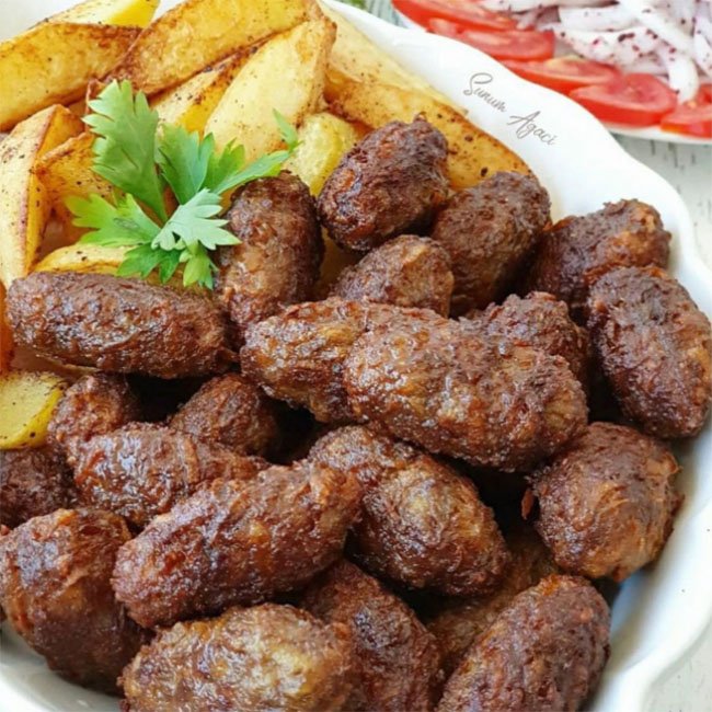 Kıbrıs Köftesi 3 - Yemek Öğren tarifi