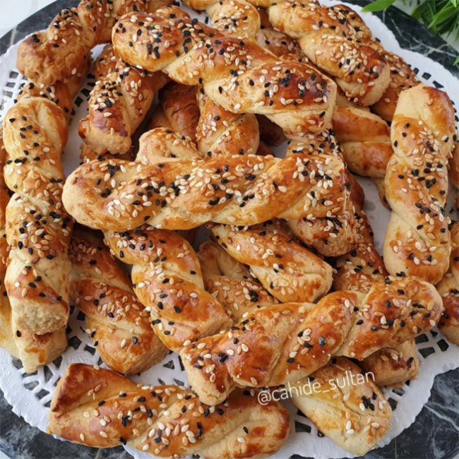 Mahlepli Tuzlu Kurabiye - Yemek Öğren tarifi