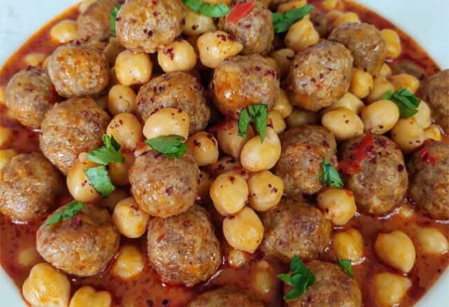 Nohutlu Sulu Köfte - Yemek Öğren tarifi