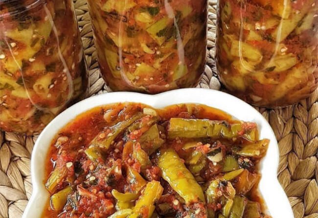 Yağlı Biber Turşusu 9 - Yemek Öğren tarifi