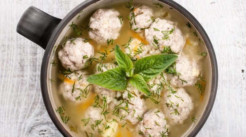 Tavuklu Sulu Köfte Tarifi