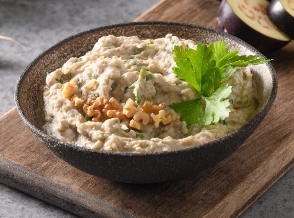 Yeşil Zeytinli Meze Tarifi