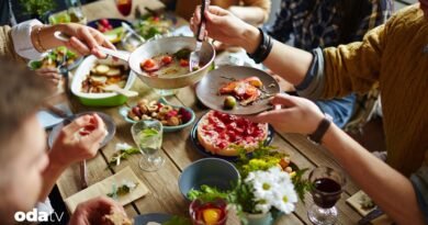 Yalnız yemek yemek ruh sağlığınızı tehdit ediyor I Birlikte yenen sofraların bilimsel gücü