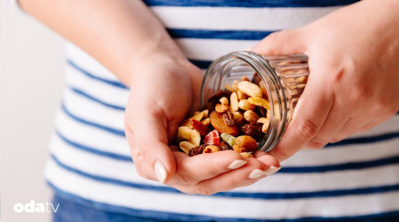 Sağlıklı ara öğünler beslenmeyi dengeliyor