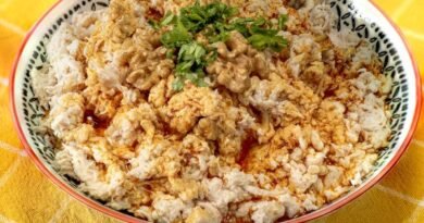 Lezzeti Şaşırtır: Çerkez Tavuğu tarifi