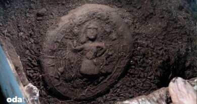 Karaman’da 1.300 yıllık ekmekler bulundu