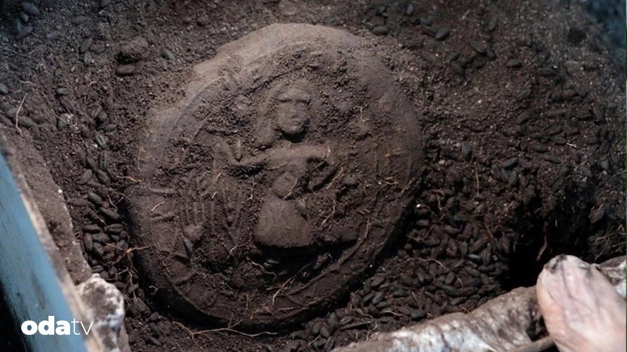 Karaman’da 1.300 yıllık ekmekler bulundu