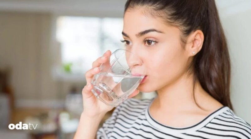 Sabahları sıcak su içmenin faydaları I Sabahları sıcak su içmek neye iyi geliyor